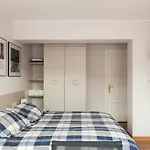 Residencia F&f سانتياغو دي كومبوستيلا