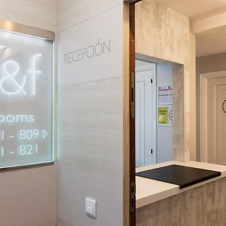 Residencia F&f Guest house
