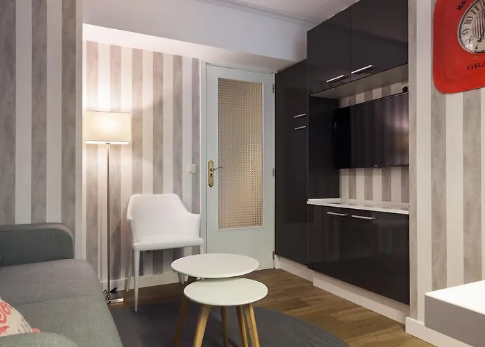 Residencia F&f Гостевой дом Сантьяго-де-Компостела